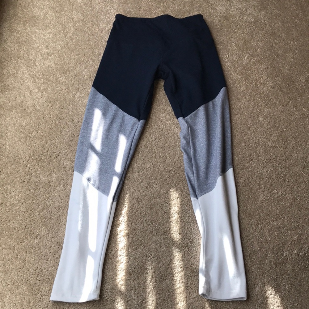Size small Whisper yoga pants. Good condition.